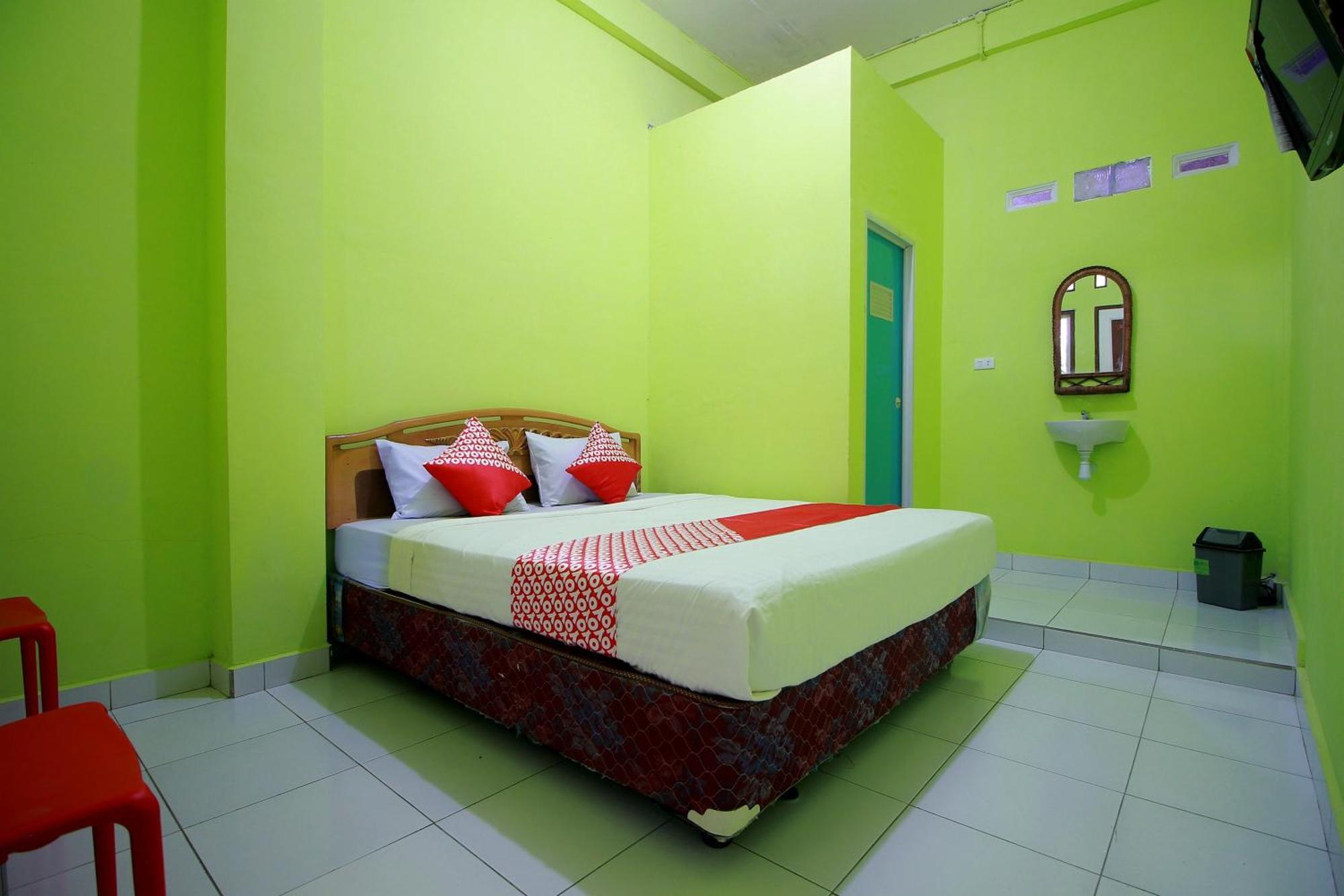 Oyo 2585 Sherren Guest House Lubuklinggau Dış mekan fotoğraf