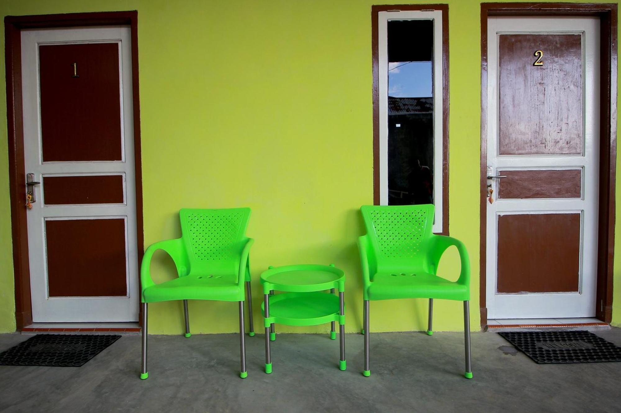 Oyo 2585 Sherren Guest House Lubuklinggau Dış mekan fotoğraf